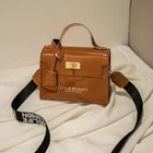 Kép 2/2 - Táska - barna - 17 x 13 x 6 cm