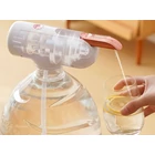 Kép 3/6 - Akkumulátoros vízadagoló szivattyú 5-18.9 literes palackokhoz, fehér