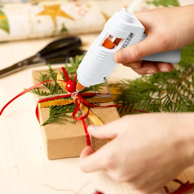 Ragasztópisztoly - 7 mm, - kicsi, fehér -, 220 - 240V - 15W