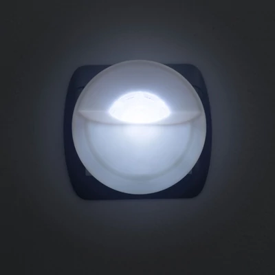 LED-es, forgathatófejes irányfény fényérzékelővel, LED-del