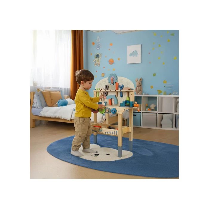 Fa munkapad szerszámokkal