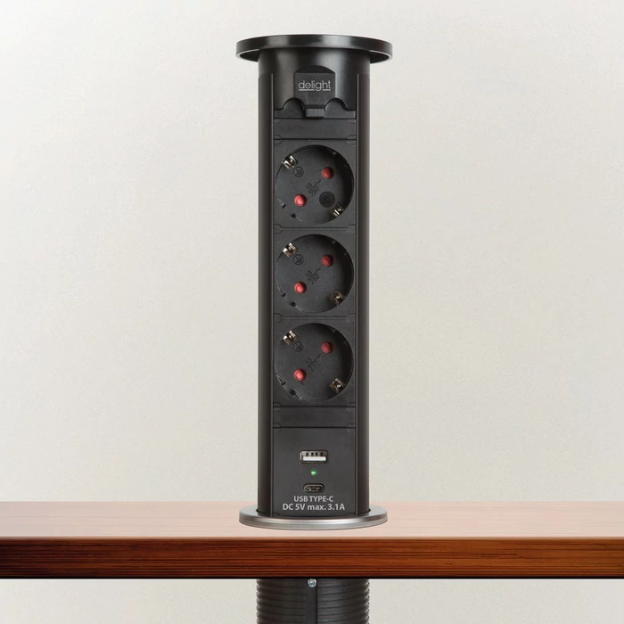 Motoros rejtett elosztó - fekete, 3 x 250 V + USB-A, Type-C