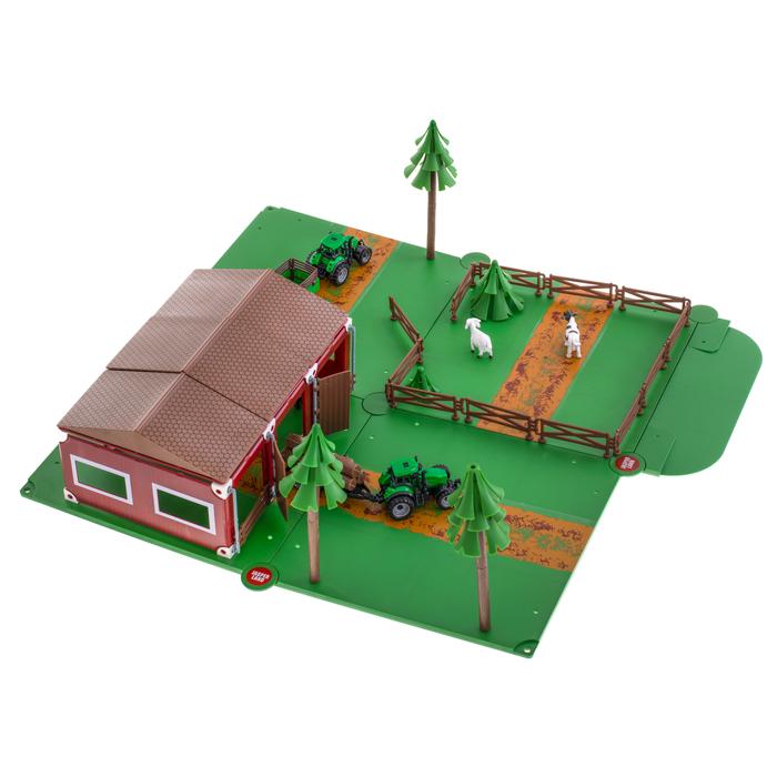 Farm játék állatokkal és traktorral
