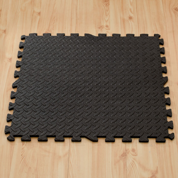 4db-os habszivacs szőnyeg gyerekeknek (60x60cm) fekete