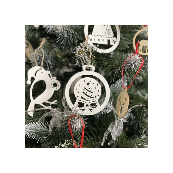 Fából készült karácsonyi díszek