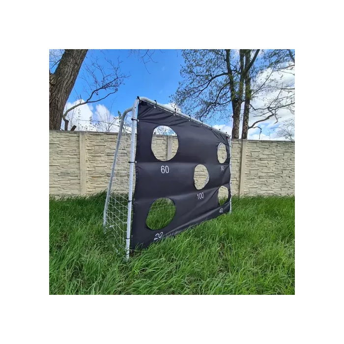 Futballkapu célzószőnyeggel