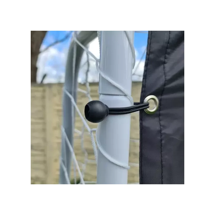 Futballkapu célzószőnyeggel