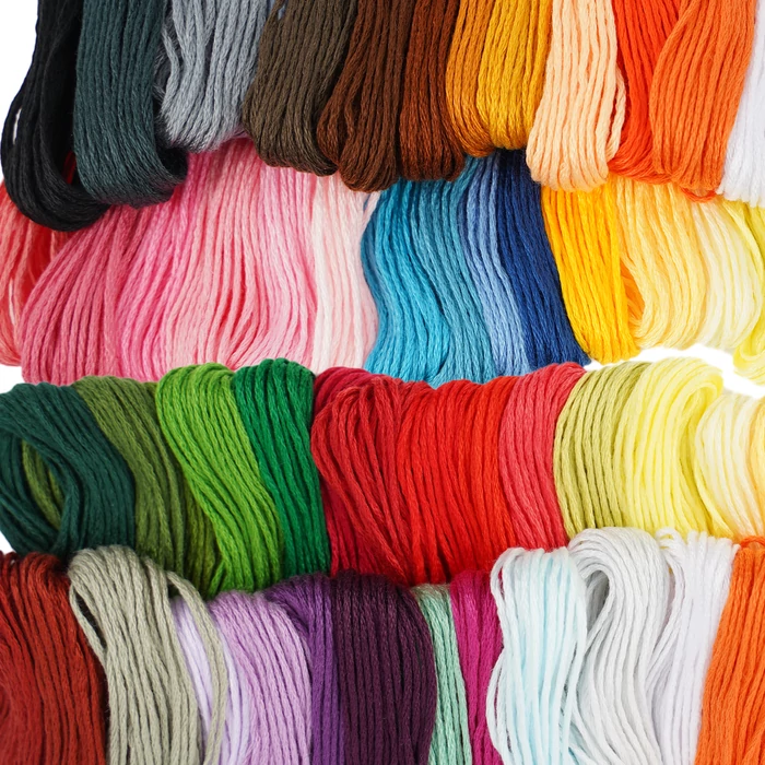 Színes hímzőfonal készlet, 50 db