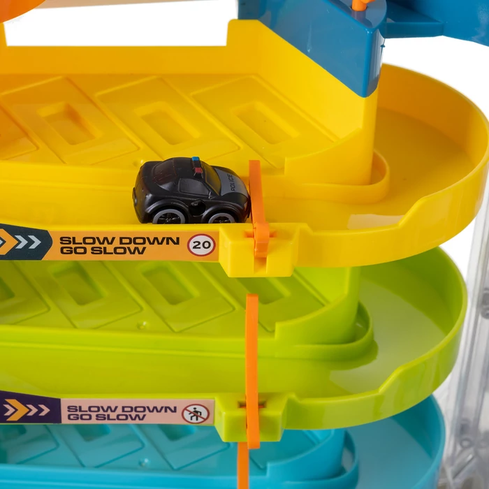 Parkolóház elektromos lifttel