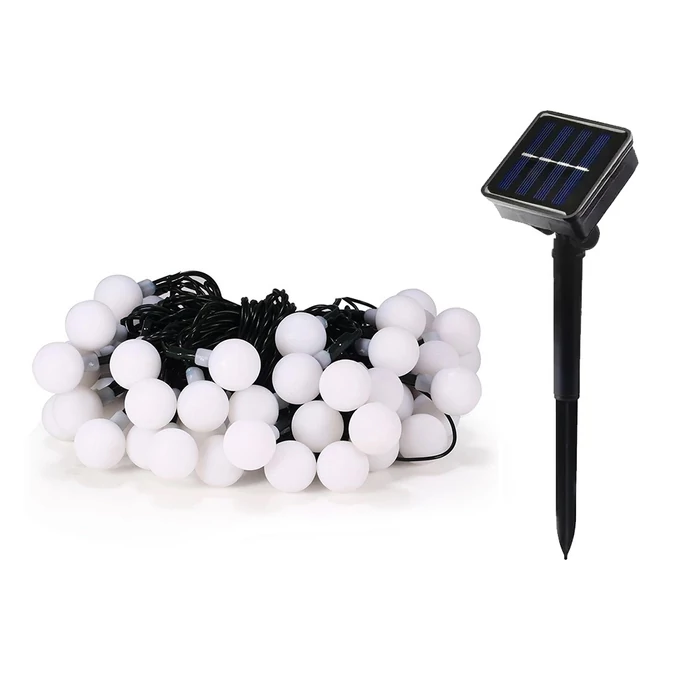 Napelemes kerti füzér