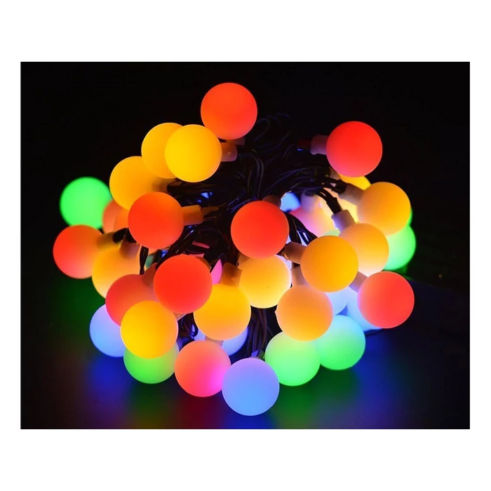 Napelemes kerti füzér