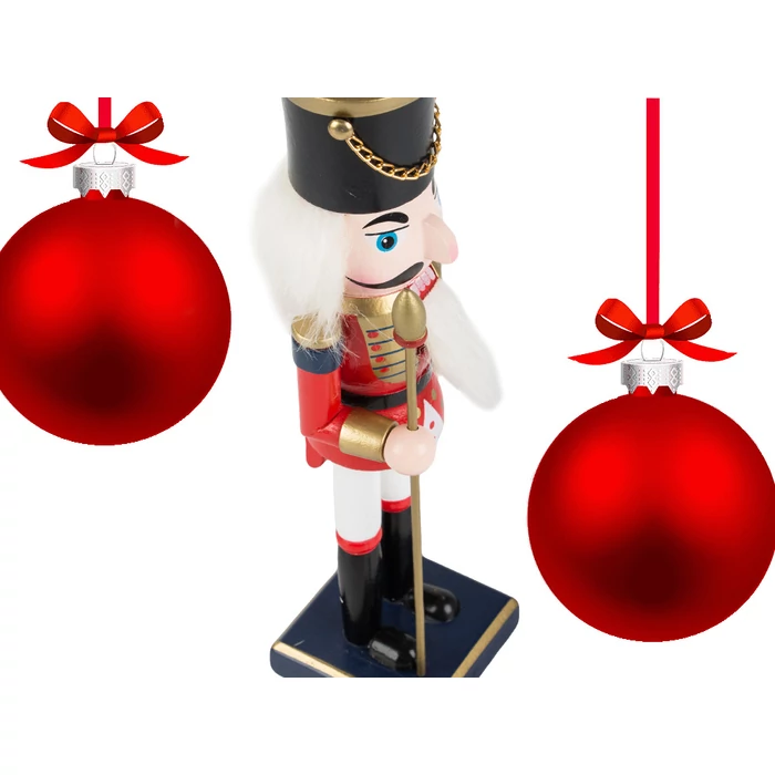 Diótörő fa katona