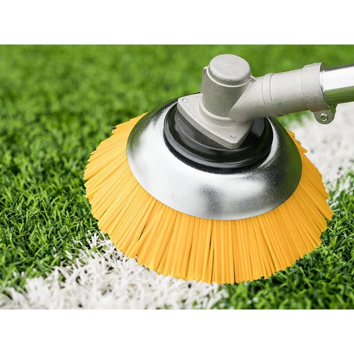 Körkefe fűkaszákhoz kemény burkolat tisztításához