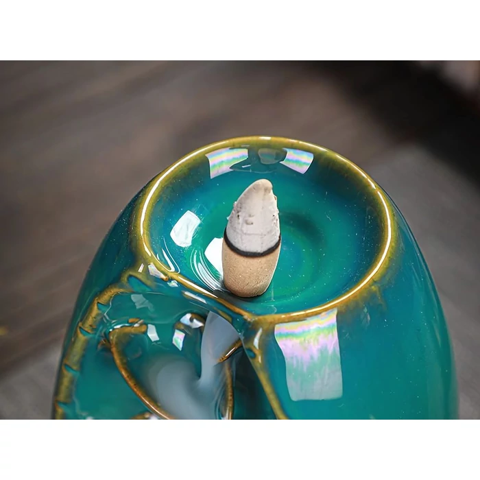 Visszaáramló füstölőkúp tartó 10 db füstölőkúppal