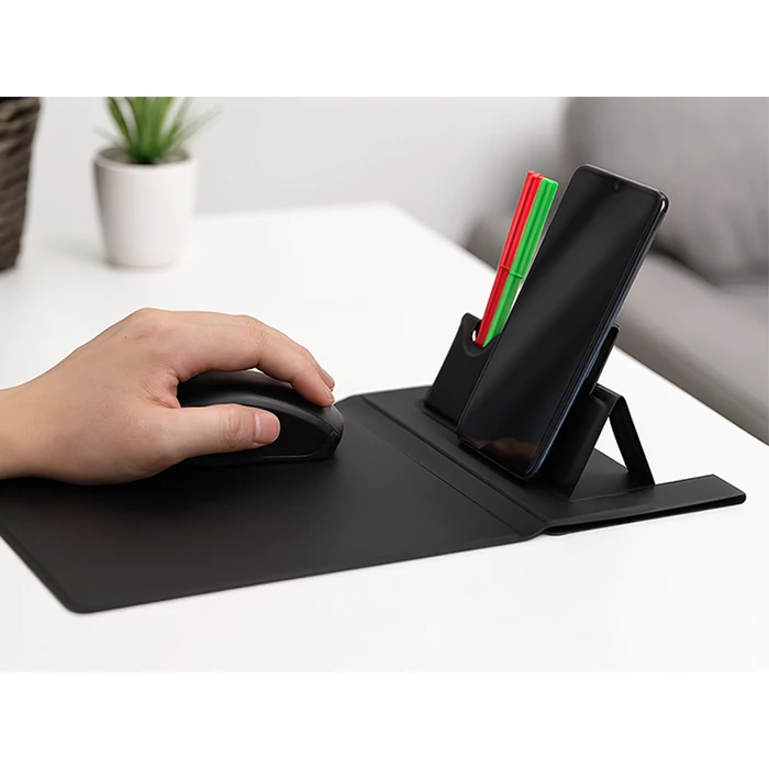 Egérpad induktív telefontöltővel és tolltartóval