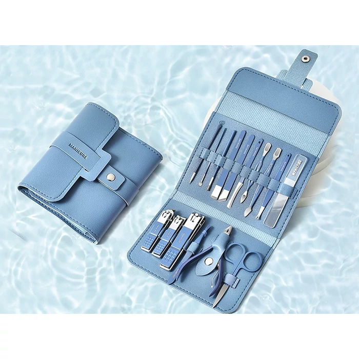 16 darabos manikűr - pedikűr készlet tokban