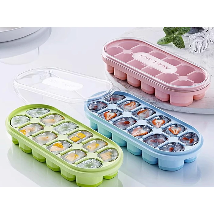 12 darabos jégkockatartó fedéllel