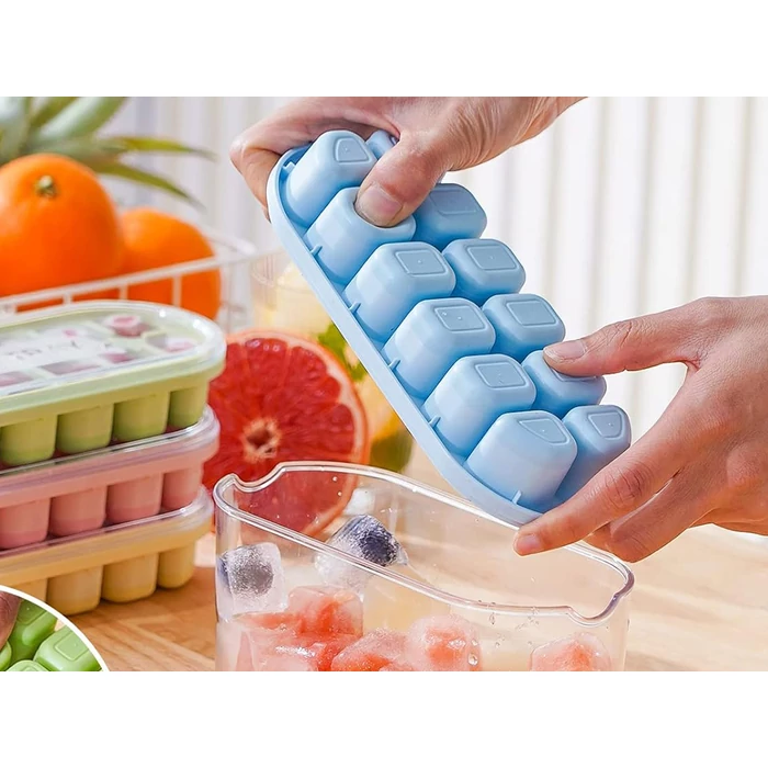 12 darabos jégkockatartó fedéllel