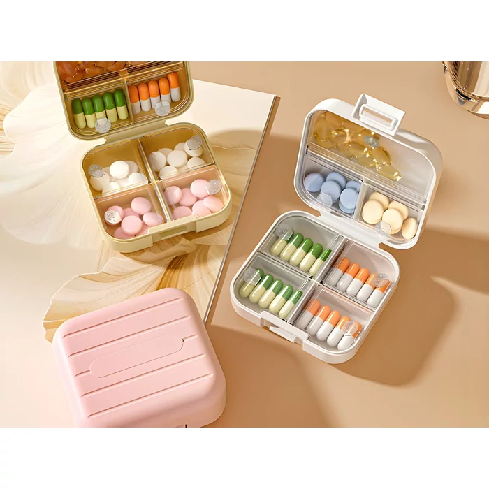 7 rekeszes gyógyadagoló doboz, 8 x 7.5 x 3.5 cm