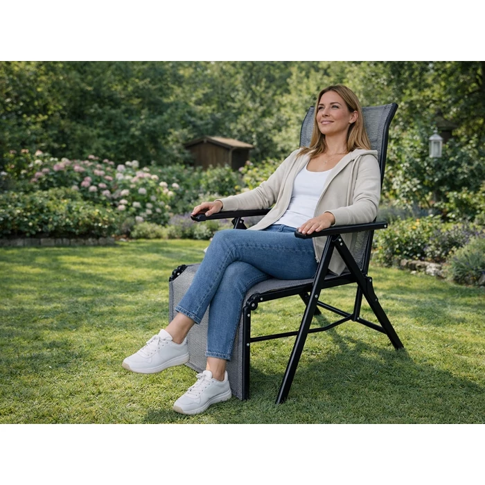 Összehajtható kerti nyugágy állítható háttámlával