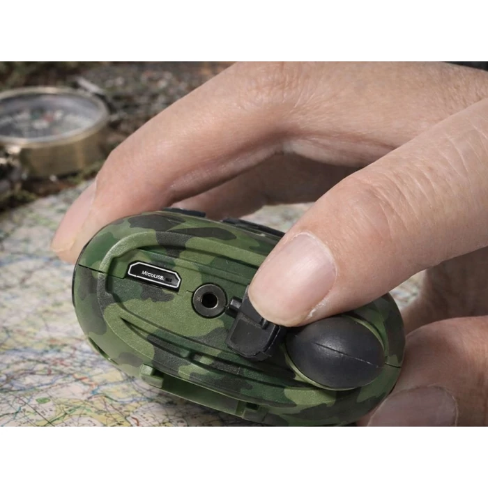 Baofeng BF-T6 rádiós készlet beépített zseblámpával, 2 db, 2 km, terepmintás