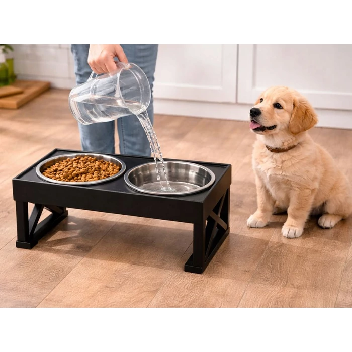 Dupla etetőtál kutyáknak és macskáknak kihajtható lábakkal