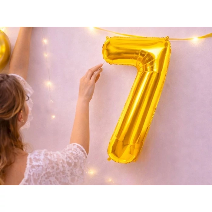 7-es számú fólia lufi születésnapra, aranysárga, 48 x 70 cm